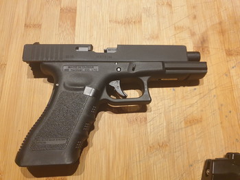 Afbeelding 3 van glock 17 met 1 mag