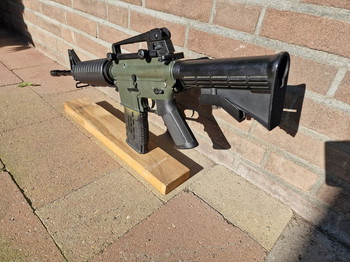 Afbeelding 3 van M4A1 replica in OD green