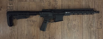 Afbeelding 3 van Wolverine Forged Tactical MTW XBR (10 Inch) Battery Grip + Magazijnen . (3 Maanden oud)