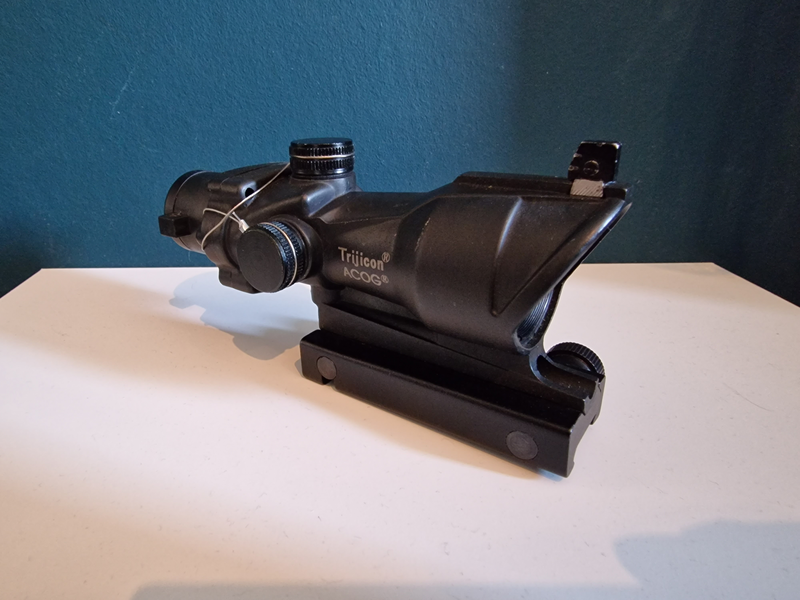 Image 1 for Trijicon ACOG 4x scope