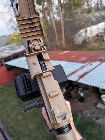 Afbeelding 10 van G&G CM16 LMG - TAN | MACHINE GUN AEG