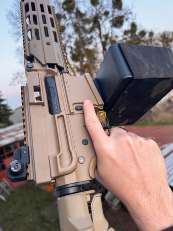 Afbeelding 3 van G&G CM16 LMG - TAN | MACHINE GUN AEG