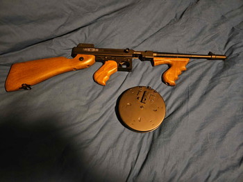 Imagen 2 de Cybergun Thompson m1928 met trommel (no shipping)