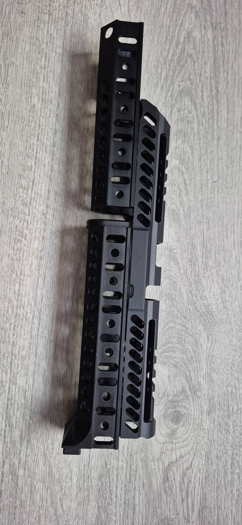 Imagen 1 de 5KU B33 Handgaurd