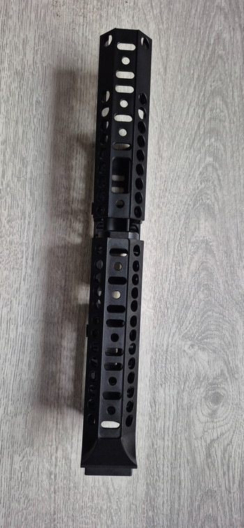 Imagen 4 de 5KU B33 Handgaurd