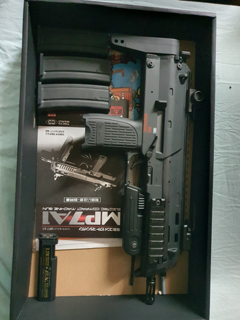 Imagen 2 de TM MP7A1 - met 4 batterijen en 9 magazijnen