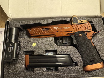 Imagen 2 de Army Armament TTI Sand Viper (R601) HiCapa GBB Taran Tactical Innovations John Wick