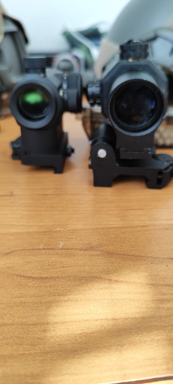 Afbeelding 5 van Red Dot met magnifier