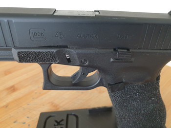 Afbeelding 5 van glock 45 met 2 mags