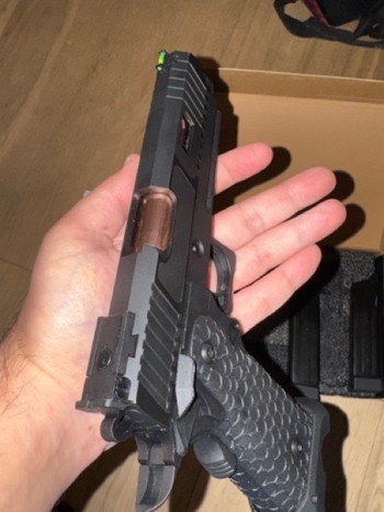 Image 3 for SRC Hi-Capa 5.1 BabaYaga Gaz 2 chargeurs