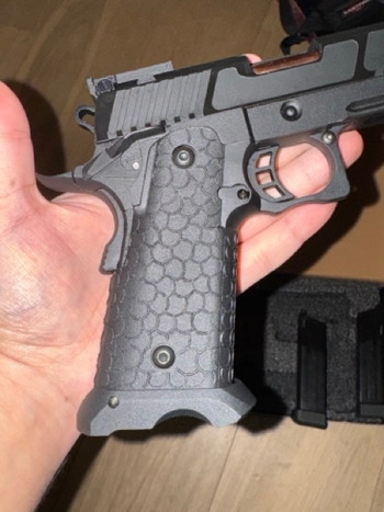 Image 4 for SRC Hi-Capa 5.1 BabaYaga Gaz 2 chargeurs