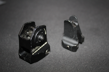 Afbeelding 3 van Daniel Defence AR-15 Rock&Lock Fixed iron sight clones met echte DD markings