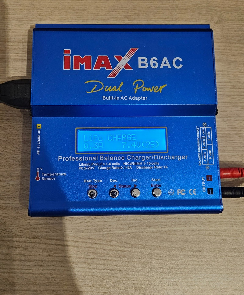 Image 1 pour Imax B6AC accu lader