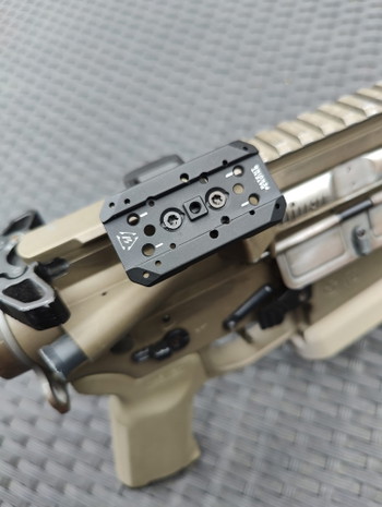 Image 2 for Strike Industries - Offset mount & Aimpoint riser