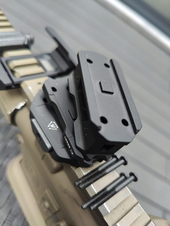Image 3 for Strike Industries - Offset mount & Aimpoint riser