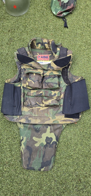 Afbeelding 3 van Servische kit 90's + A&K PKM