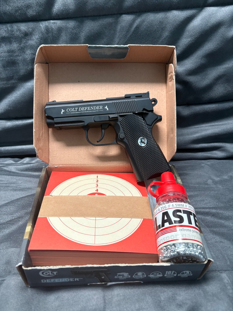 Imagen 1 de À vendre Colt Defender de la marque OLT