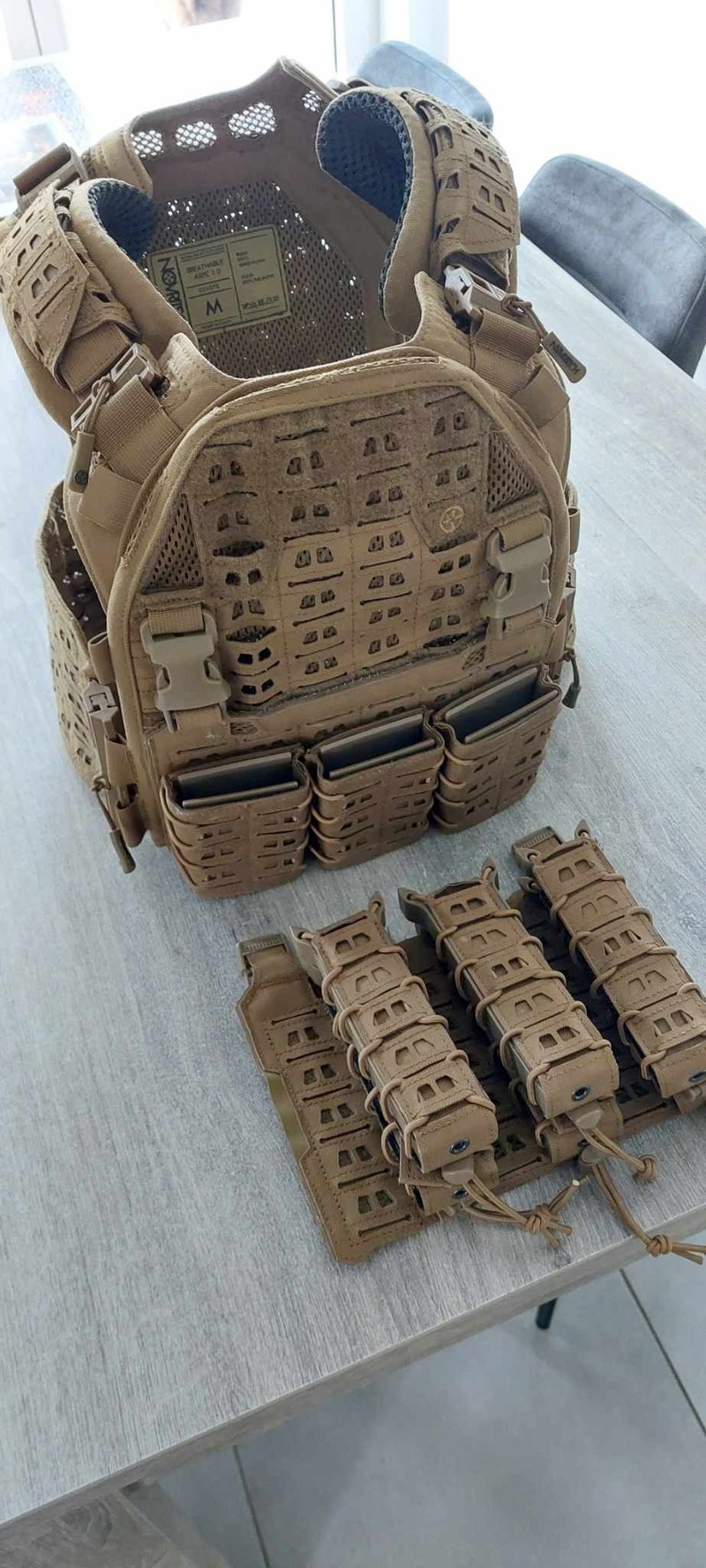 Afbeelding 1 van novritsch plate carrier coyote brown