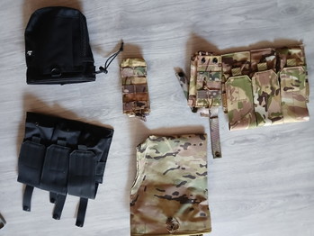 Image 4 for Platecarrier with pouches