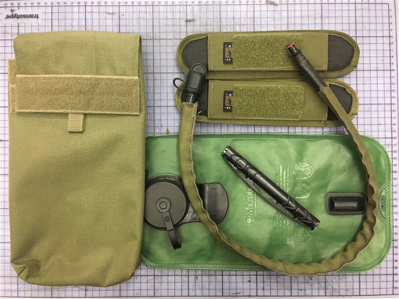 Image 1 for Hydration pouch, bladder and pads for sling / backpack