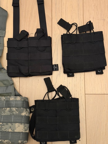 Image 2 for US Vest, pouches en sling