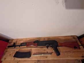 Bild für Ak74 aeg met een high cap mag.