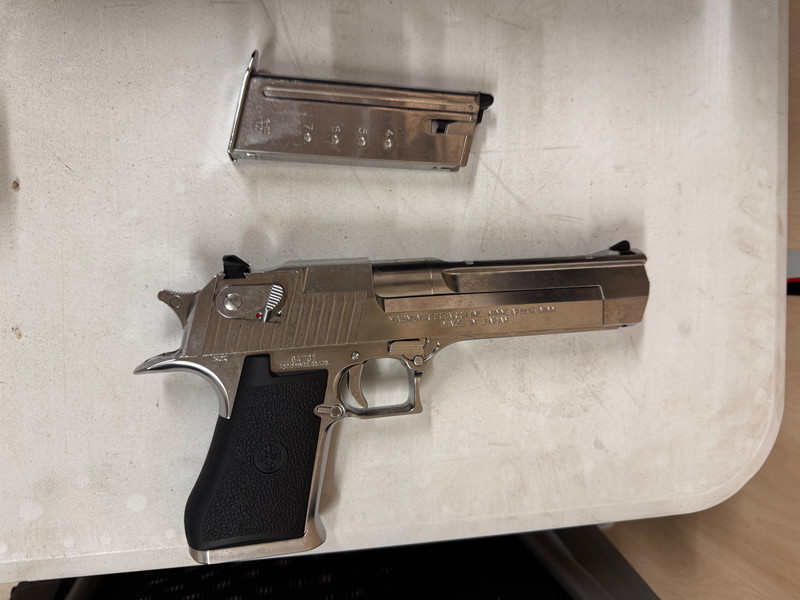 Image 1 for Dessert eagle