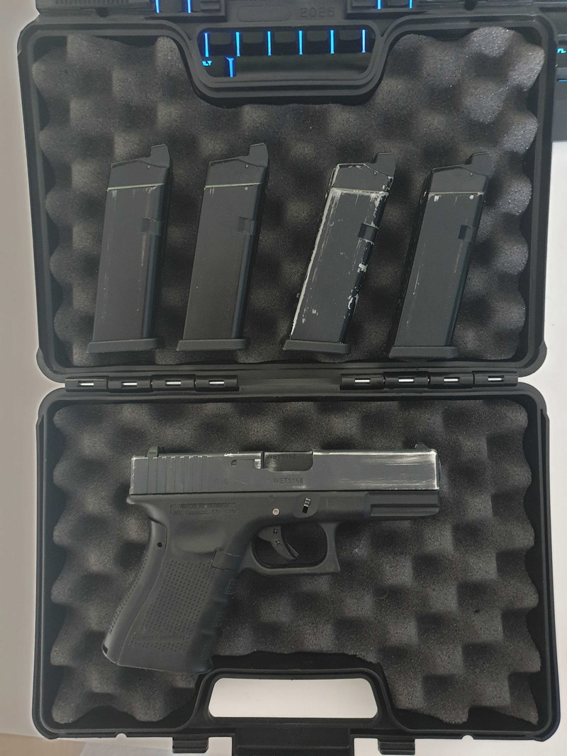 Image 1 for We-tech g19 + 4 magazijnen + case