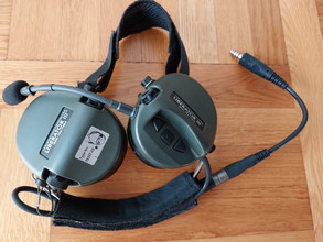 Image pour Tactical Command Industries TCI Liberator III Headset 76327-02 OD Green + Kit Gel