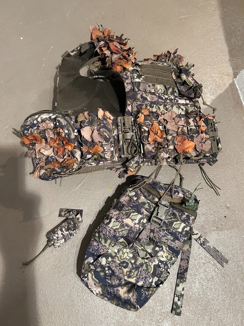 Image 1 pour Ensemble complet tactique Maskpol Mapa (gilet, poches, sac à dos) dont la valeur neuve est de 521,93 euros.