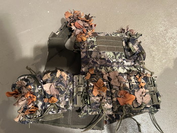 Imagen 2 de Ensemble complet tactique Maskpol Mapa (gilet, poches, sac à dos) dont la valeur neuve est de 521,93 euros.