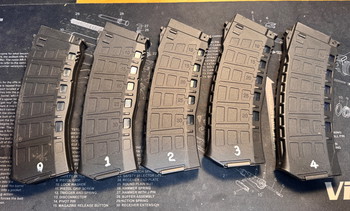 Bild 2 für ARCTURUS AK12 30/135Rds Variable-Cap EMM Magazine X5 - Black