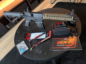 Afbeelding van Lancer Tactical MK18 Gen 3, inclusief: 2 batterijen, oplader en een extra mid-cap mag! ALLES IN NIEUWSTAAT, 4x gebruikt en nog nooit op een skirm geweest!