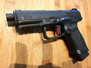 TP 9 Elite Combat képe