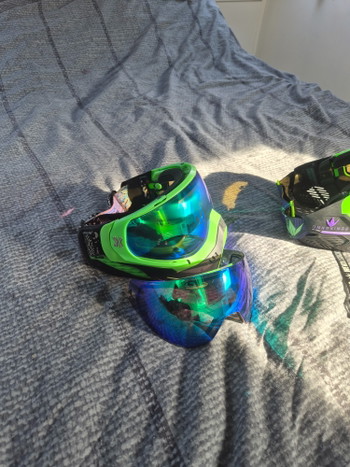 Imagen 5 de H,k masker is gereserveerd en bnkr kings masker nog beschikbaar