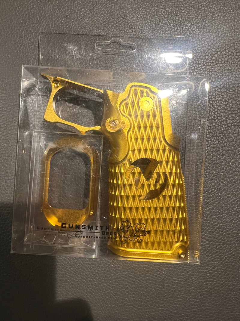 Hicapa GunSmith Bros Aluminium Grip type 8 infinity - Airsoft Bazaar