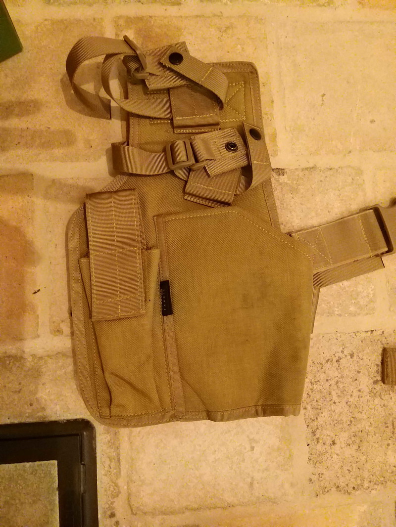 Image 1 for mp7 holsters en mag couplers