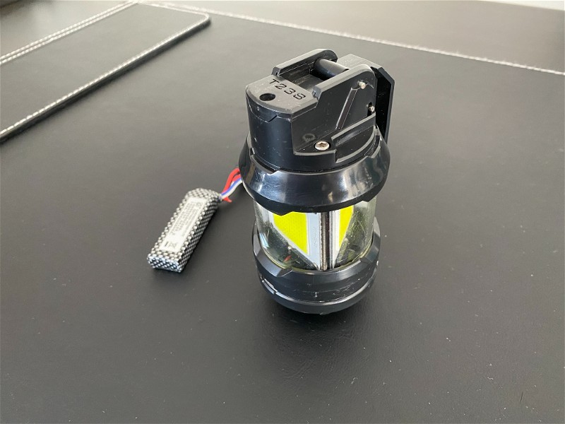 Image 1 pour T238 flash grenade