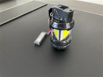 Image 2 for T238 flash grenade