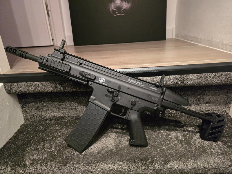 Bild 1 für Cybergun Scar-SC Compact (cyma) ongebruikt