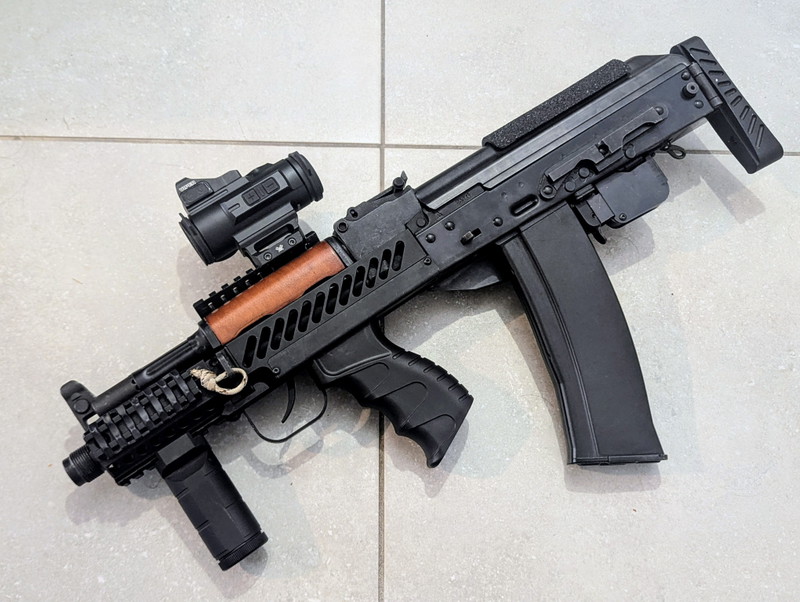 Zdjęcie 1 – GHK/TWI fully decked out Kochevnik.
