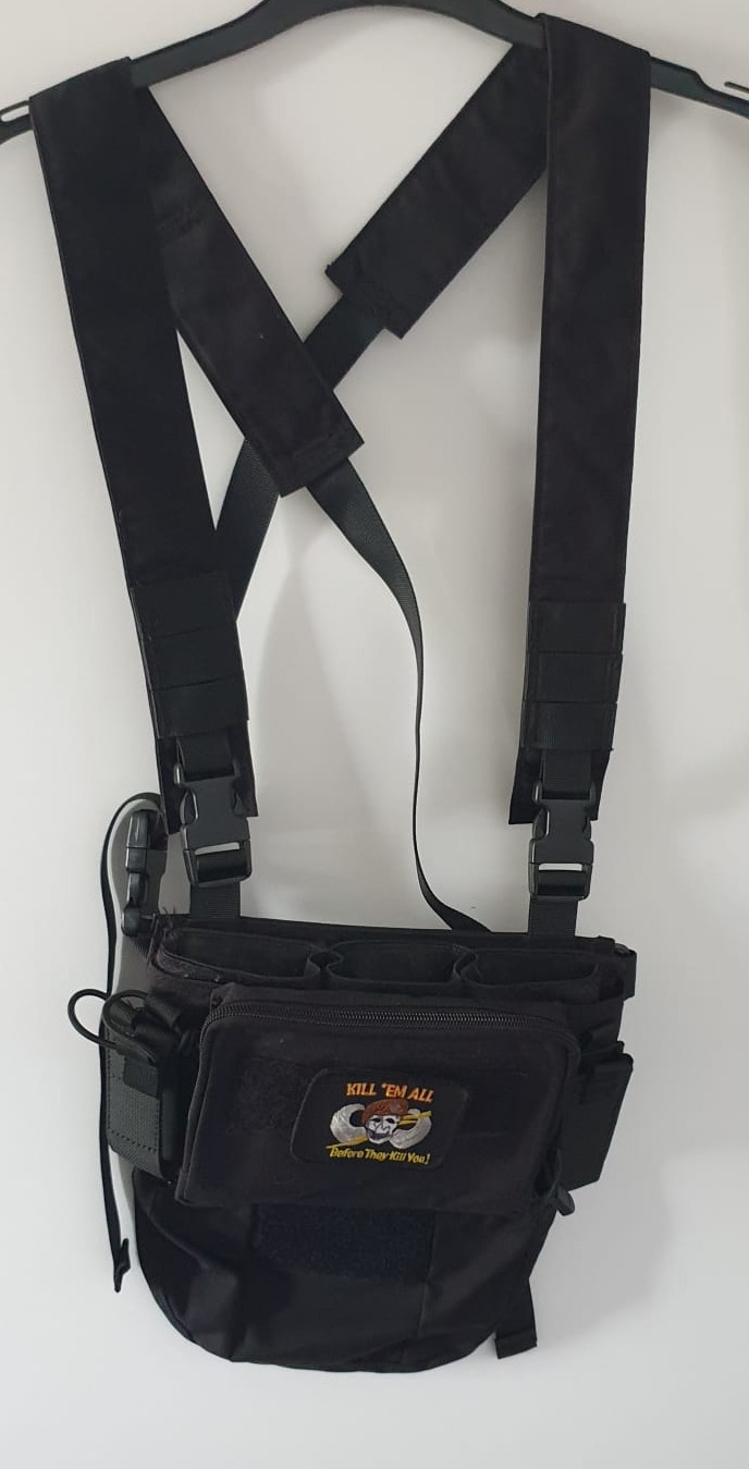 Imagen 1 de chestrig met plaats voor 6 M4 mags en extra zakje