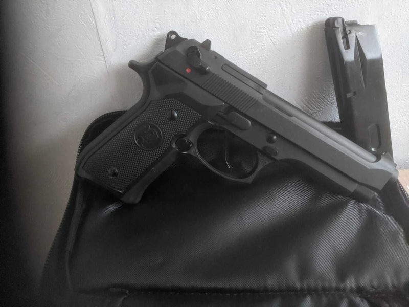 Imagen 1 de KJ Works M9 beretta, 1x greengas, 3x co2 mags