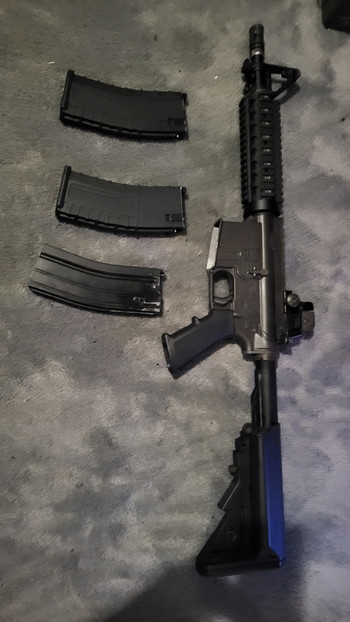 Afbeelding 2 van King Arms M4 CQB-R - Met 2 GHK Mags