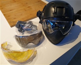 Afbeelding van Tactische helm brilset, airsoft-helm,volledige gezichtsbescherming.