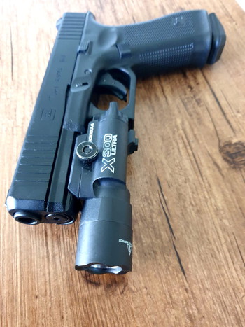 Bild 3 für Glock 17 gen 5 with light