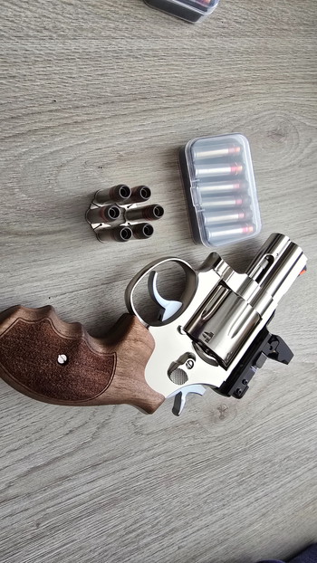 Afbeelding 3 van ARES Revolver 2