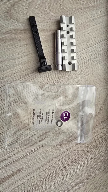 Afbeelding 6 van ARES Revolver 2