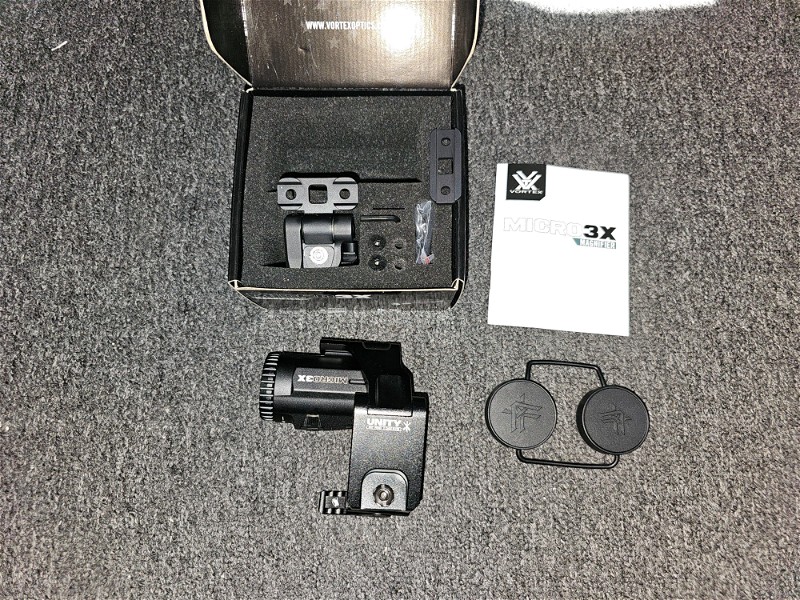 Image 1 pour Vortex Micro 3X magnifier met repro Fast Omni mount