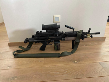 Imagen 3 de CYBERGUN M249 - MK46 - ELENA M145